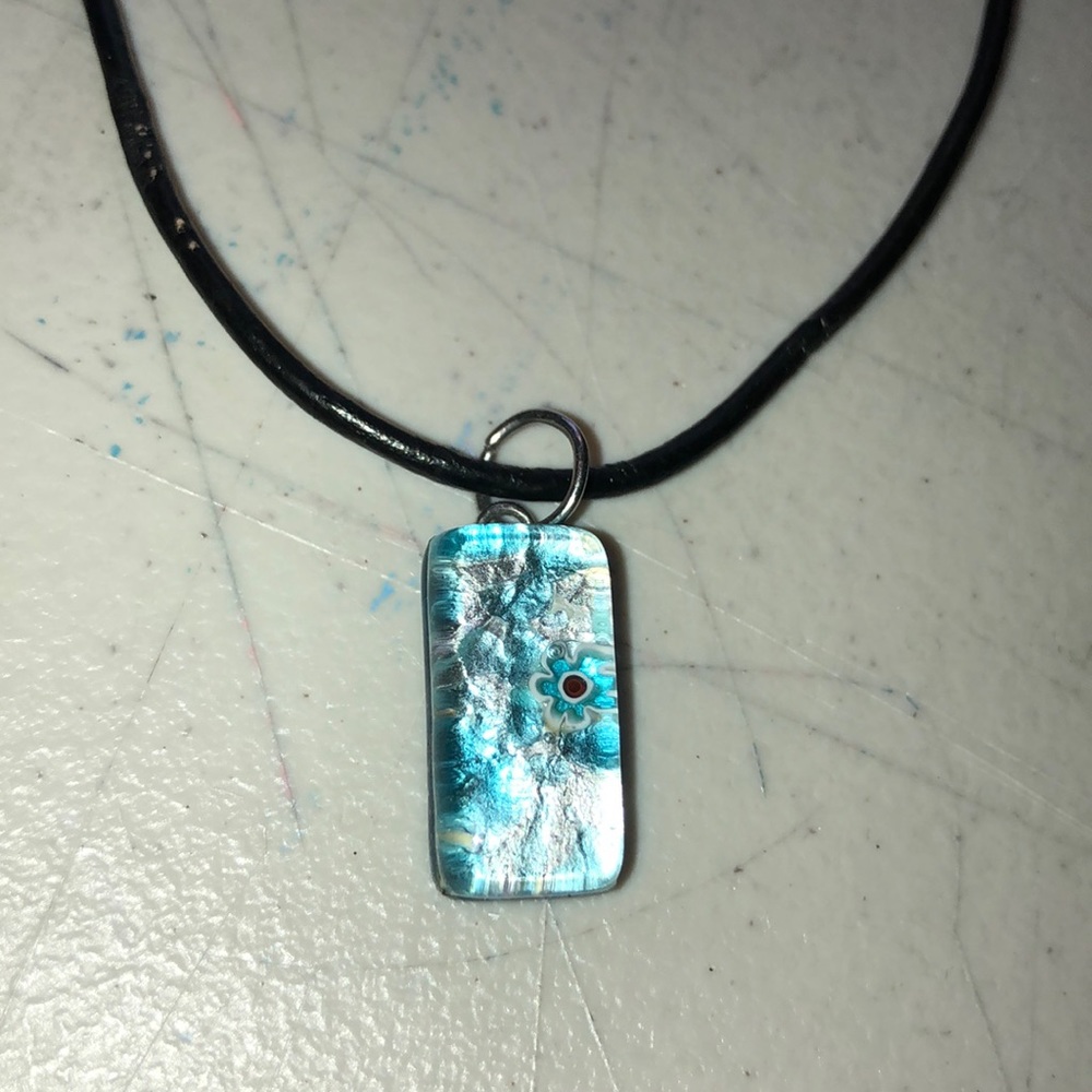 new Verto Di murano Necklace with leather string